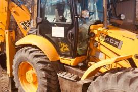 JCB, 4 CX