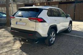 Toyota, RAV4