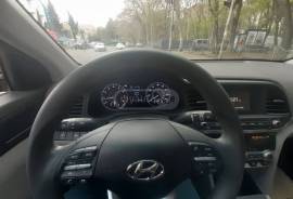 Hyundai, Elantra