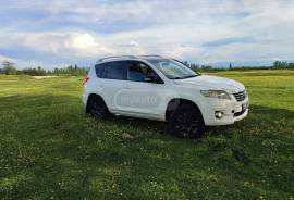 Toyota, RAV4