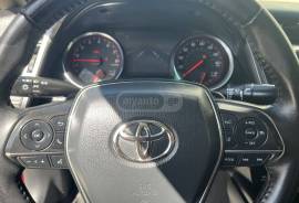 Toyota, Camry