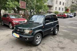 Mitsubishi, Pajero IO