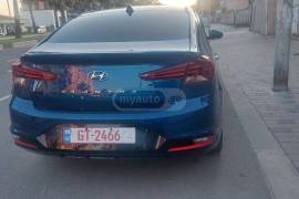 Hyundai, Elantra