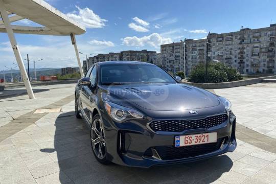 Kia, Stinger