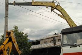 ქირავდება მძღოლით. სატვირთო ამწე-მანიპულატორით