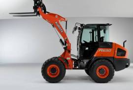 Kubota, R Series