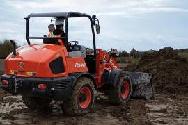 Kubota, R Series