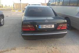 Mercedes-Benz, E CLASS, E 220