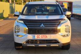 Mitsubishi, Outlander