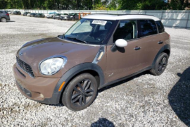 MINI, COUNTRYMAN