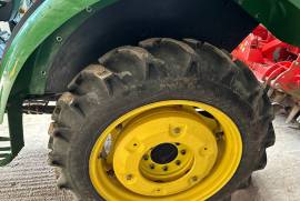 John Deere, 22.4-65.9 HP