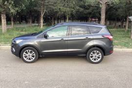 Ford, Escape