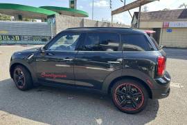 MINI, COUNTRYMAN