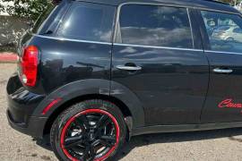 MINI, COUNTRYMAN