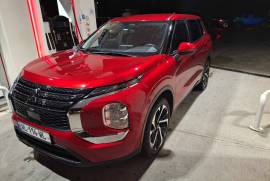 Mitsubishi, Outlander