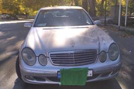 Mercedes-Benz, E CLASS, E 220