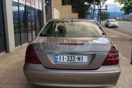 Mercedes-Benz, E CLASS, E 220