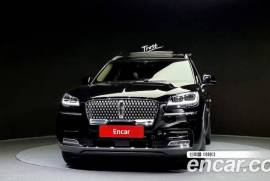 Lincoln, Aviator