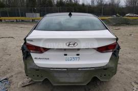 Hyundai, Elantra